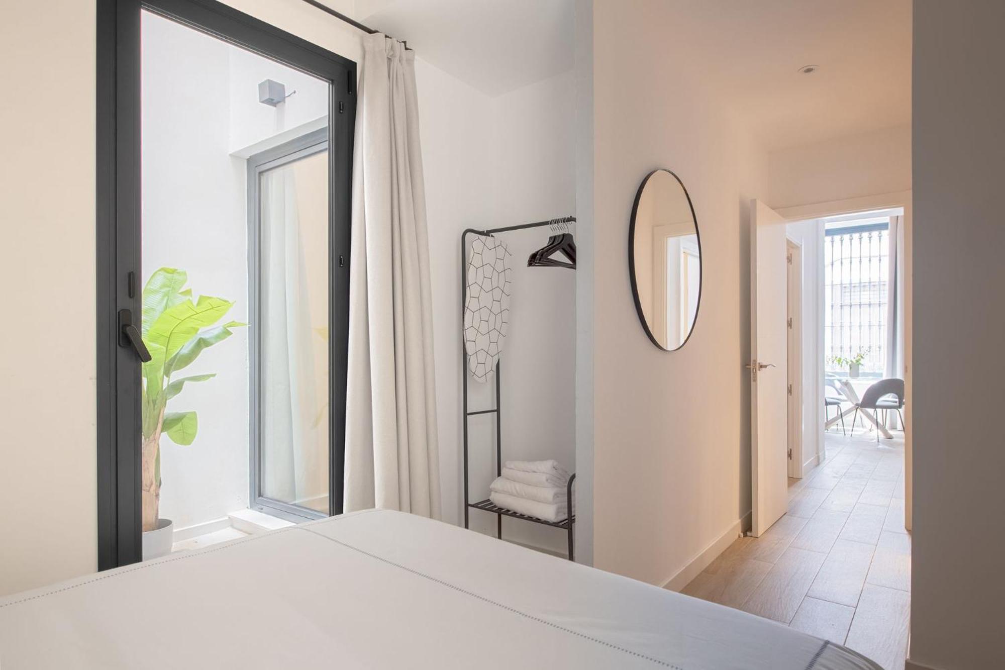 Santa Ana 18 Suite Apartments Seville Ngoại thất bức ảnh